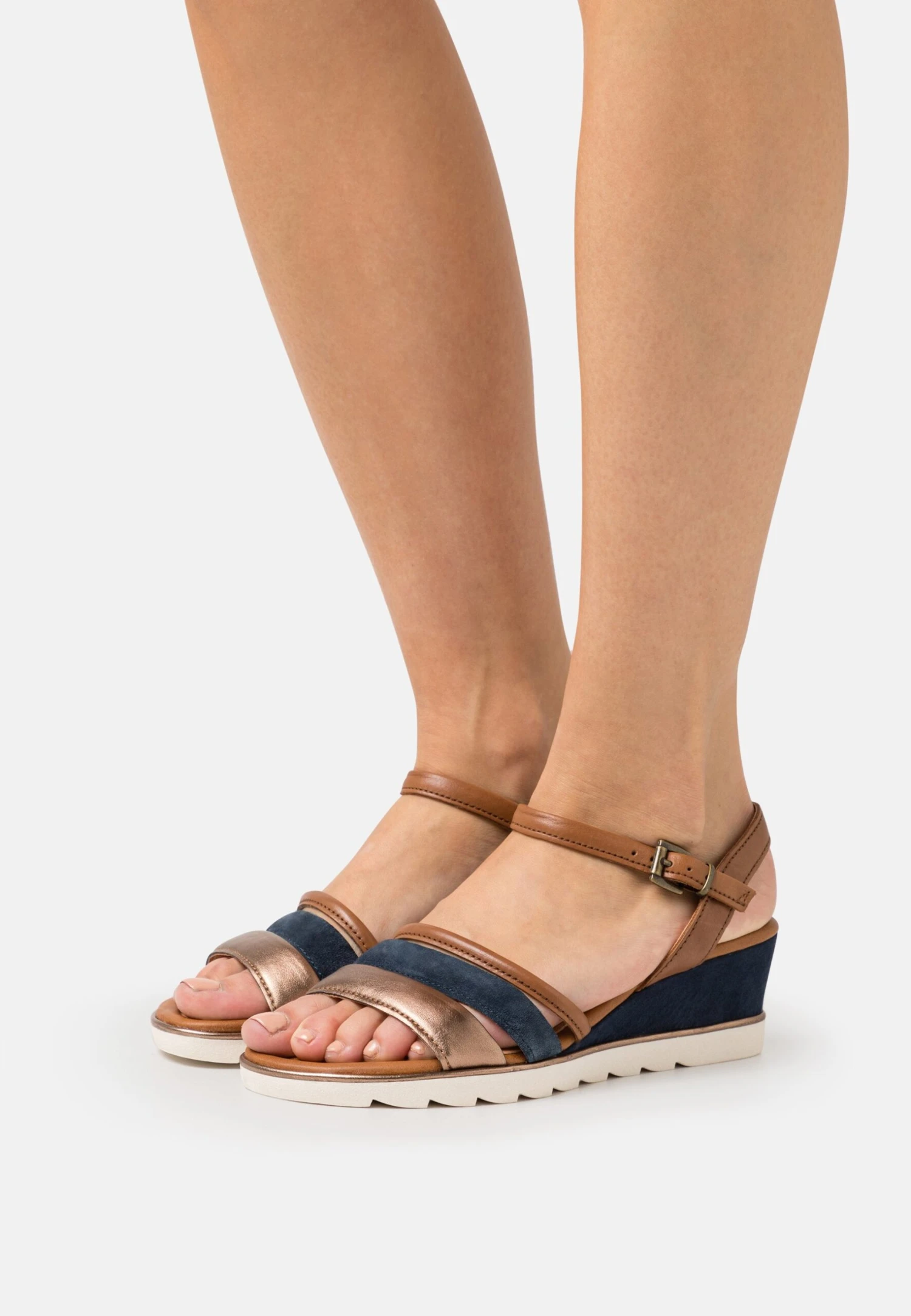 Marco Tozzi Sandales Compensées - Navy Comb 1 Marco Tozzi Sandales Compensées - Navy Comb