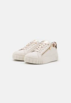 Marco Tozzi Baskets Basses - Cream 8 Marco Tozzi Baskets Basses - Cream -Chaussures Élégance Vente 0b1c915131174cf18d11a55b3f6b68b7