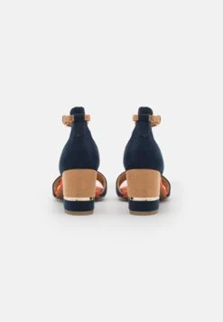 Marco Tozzi Sandales - Navy 9 Marco Tozzi Sandales - Navy -Chaussures Élégance Vente 1d607f7f1a48449fafebe18593d241e1