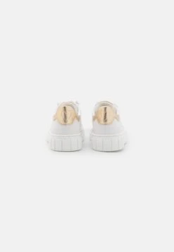 Marco Tozzi Baskets Basses - White/Gold 9 Marco Tozzi Baskets Basses - White/Gold -Chaussures Élégance Vente 1f096fb7de9741ebbc2fbd29da36a707
