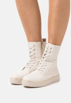 Marco Tozzi Bottines À Plateau - Cream