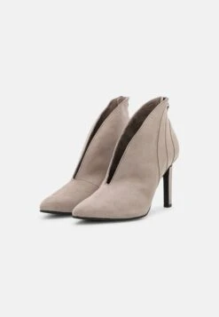 Marco Tozzi Escarpins - Taupe -Chaussures Élégance Vente 55c06fd667b84a8ea71538f8ff66b763