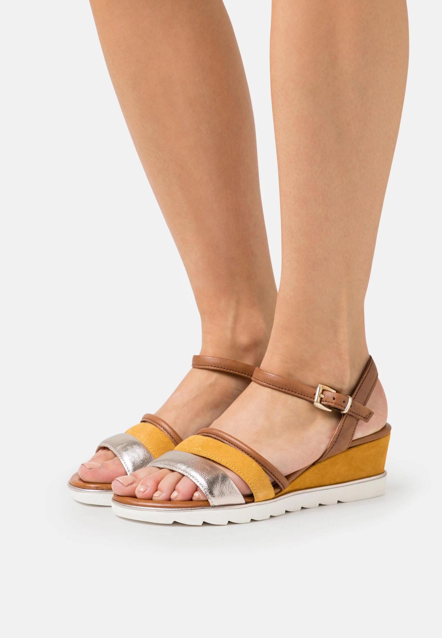 Marco Tozzi Sandales Compensées - Saffron 1 Marco Tozzi Sandales Compensées - Saffron