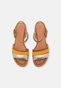 Marco Tozzi Sandales Compensées - Saffron 11 Marco Tozzi Sandales Compensées - Saffron -Chaussures Élégance Vente 7ef5b2b5083c4dd5b0b86d2a02974fce