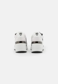 Marco Tozzi Baskets Basses - White/Black Comb 9 Marco Tozzi Baskets Basses - White/Black Comb -Chaussures Élégance Vente 8481e18e54bc4ae692444fad693e5f7a