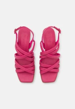 Marco Tozzi Sandales - Pink 11 Marco Tozzi Sandales - Pink -Chaussures Élégance Vente 86b122a3bc624500a67ae2b360423e5d