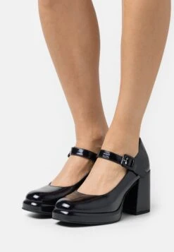 Marco Tozzi Escarpins À Plateforme - Purple