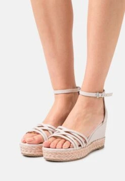 Marco Tozzi By Guido Maria Kretschmer - Sandales À Talons Hauts - Powder