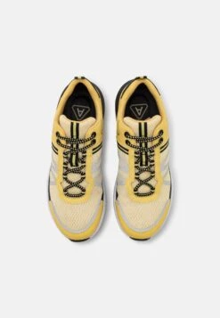 Marco Tozzi Baskets Basses - Lemon -Chaussures Élégance Vente a37f22484d3443859fa50bd3226f884f