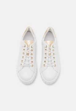 Marco Tozzi Baskets Basses - White/Gold 11 Marco Tozzi Baskets Basses - White/Gold -Chaussures Élégance Vente c3b51e7826114a8cb42b7ceb6a8a8be1