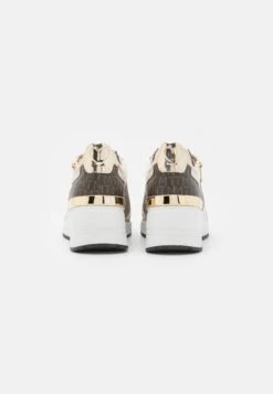 Marco Tozzi Baskets Basses - Cream -Chaussures Élégance Vente c530c7ad358b4978af3ff31a7e273712