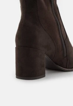 Marco Tozzi Bottes - Mocca -Chaussures Élégance Vente dd8d669334484949bc2b4a831e7452dd