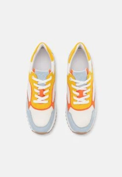 Marco Tozzi Baskets Basses - White/Light Blue 11 Marco Tozzi Baskets Basses - White/Light Blue -Chaussures Élégance Vente f1ab56ff0d504b9580a8aa0fc5ebb2c0