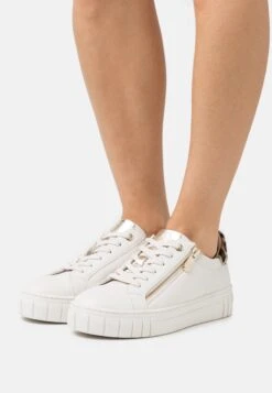 Marco Tozzi Baskets Basses - Cream